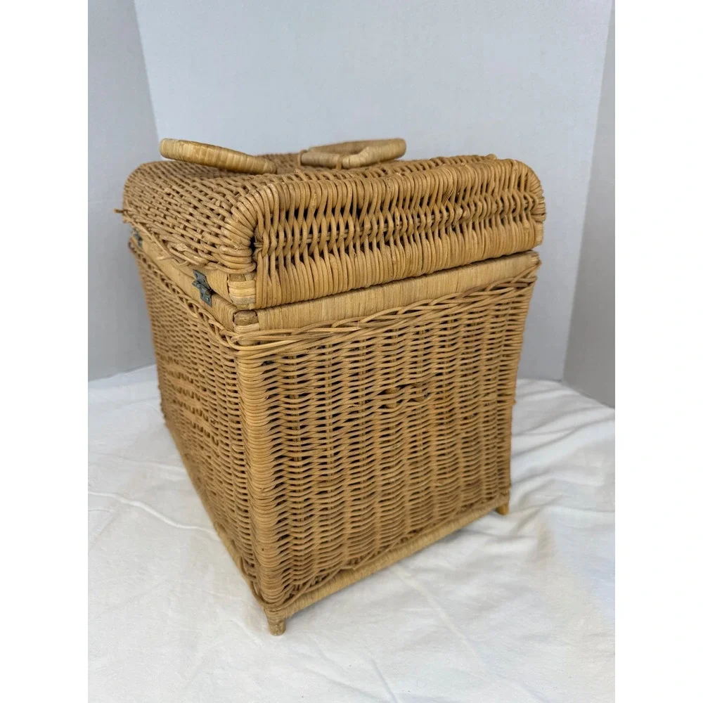 Vintage Cottage Granny Wicker‎ Storage Trunk Basket Hinged Lid & Handles Natural